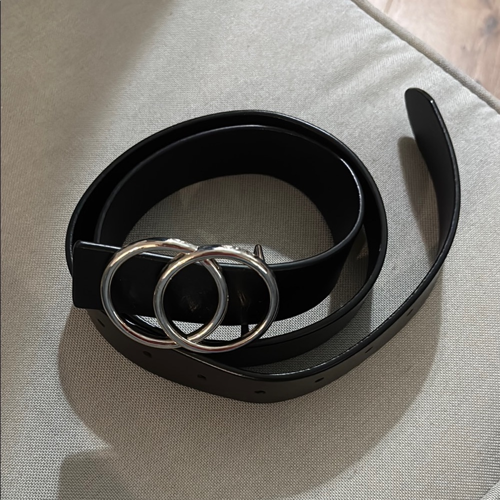 Black Double Ring Belt